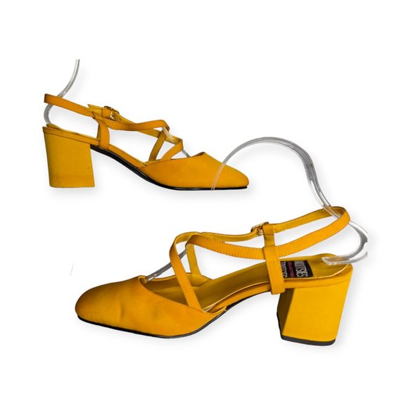 Mootsie Tootsie Mustard Love Ya Fabric Block Heel Size 8 - Picture 8 of 12
